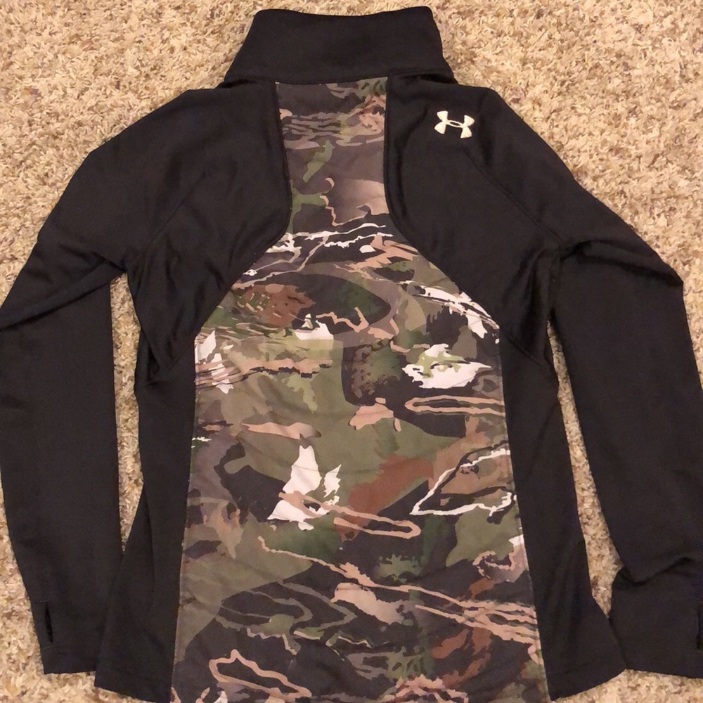 Womens Under Armour camouflage cold gear jacket